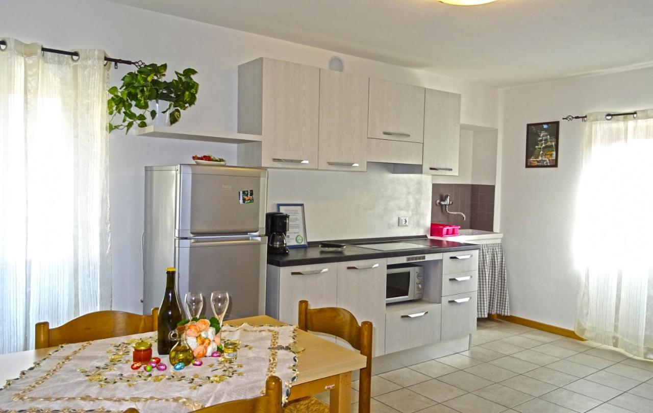 La Rotonda Apartments By Gardadomusmea Tremosine Εξωτερικό φωτογραφία